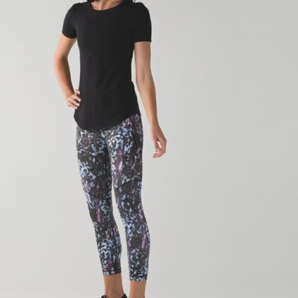 lululemon All Sport Crop Floral Sport Tranquil Blue Multi legging - Picture 2 of 10